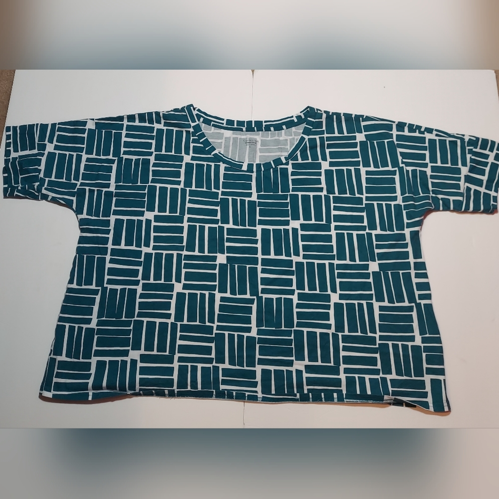 Women’s Teal Geometric Boxy Top